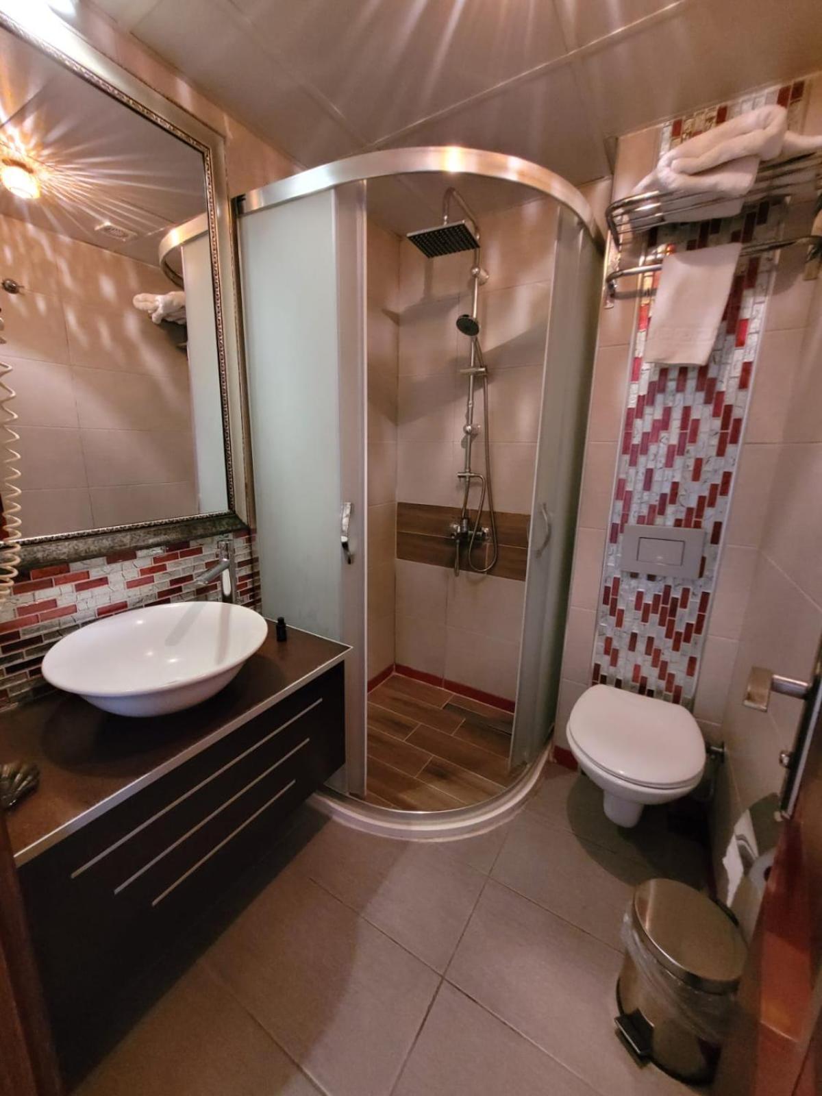 Anil Hotel Бергама Екстер'єр фото